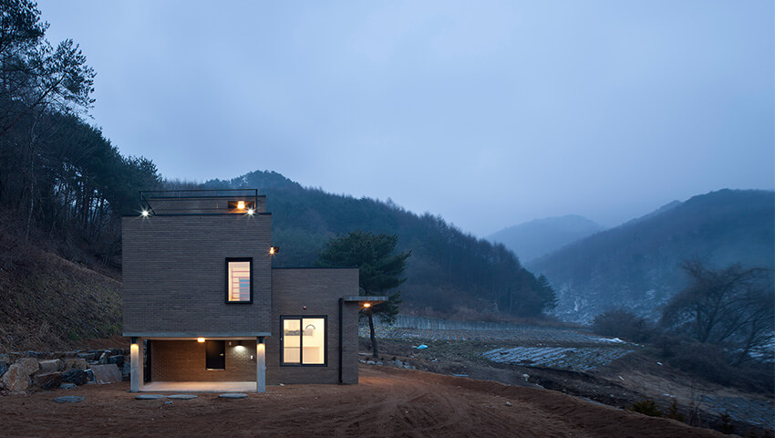 House in Sang-an / studio GAON