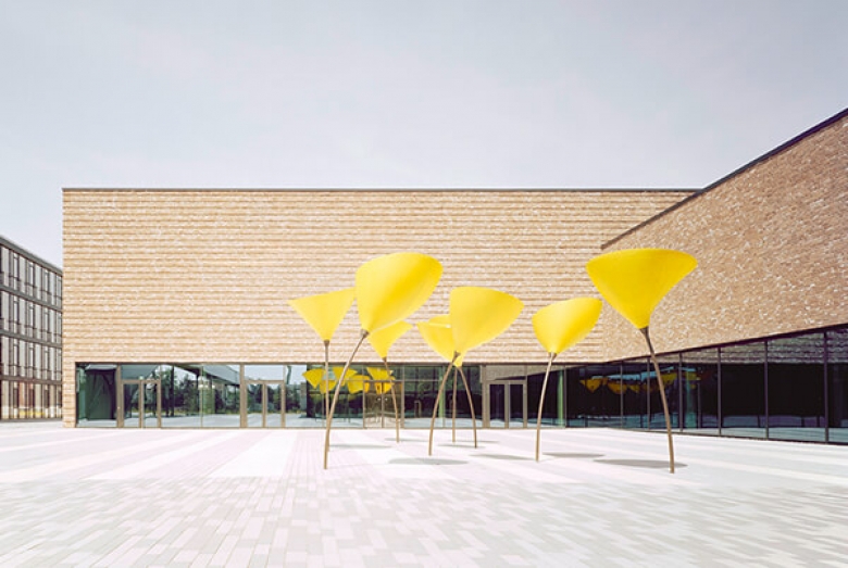 New Visitor and Customer Center / Reichel Schlaier Architekten