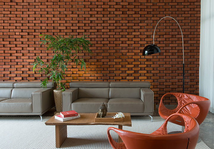 Brick Curtain House_Nidhi / Design Work Group