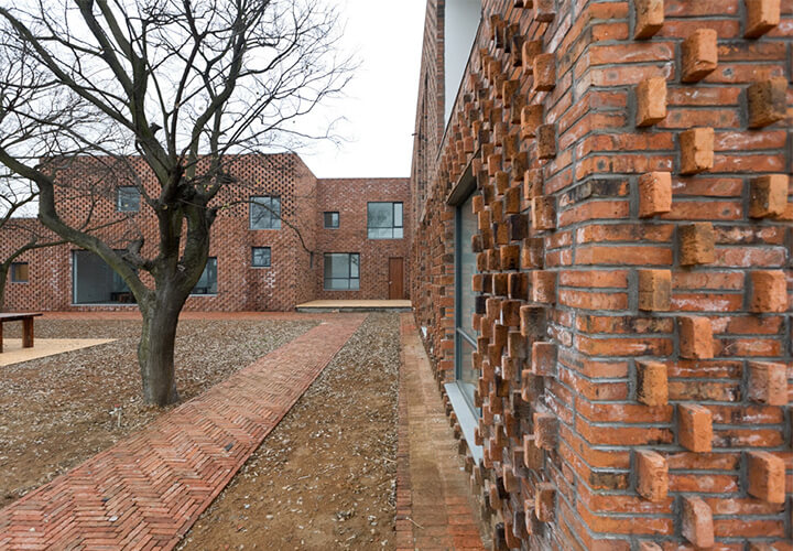 Brick House / AZL architects