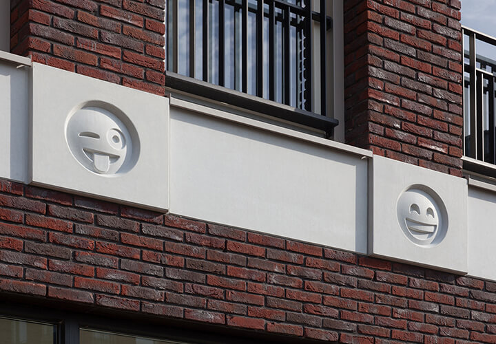 Emoticon facade / Attika Architekten