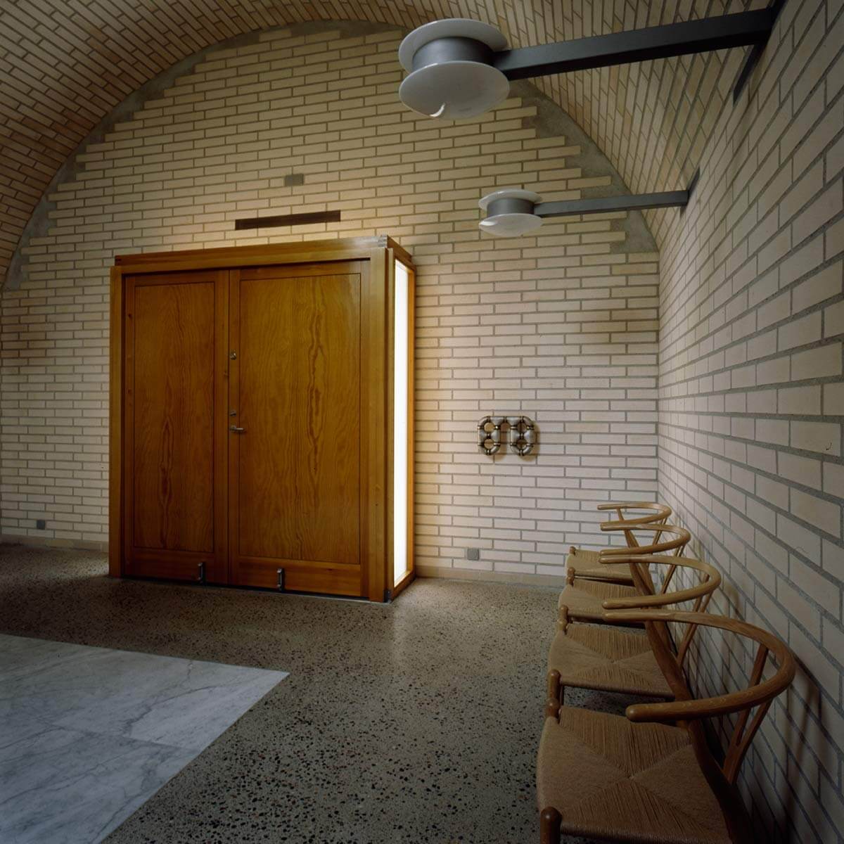 © C-V. Hølmebakk - Mortuary at Asker Crematorium / C-V. Hølmebakk