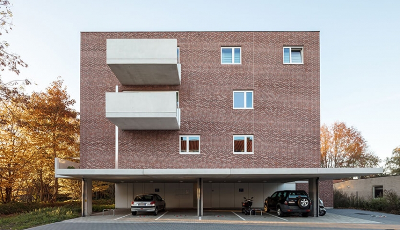 7 Units of Social Housing / Atelier Tom Vanhee