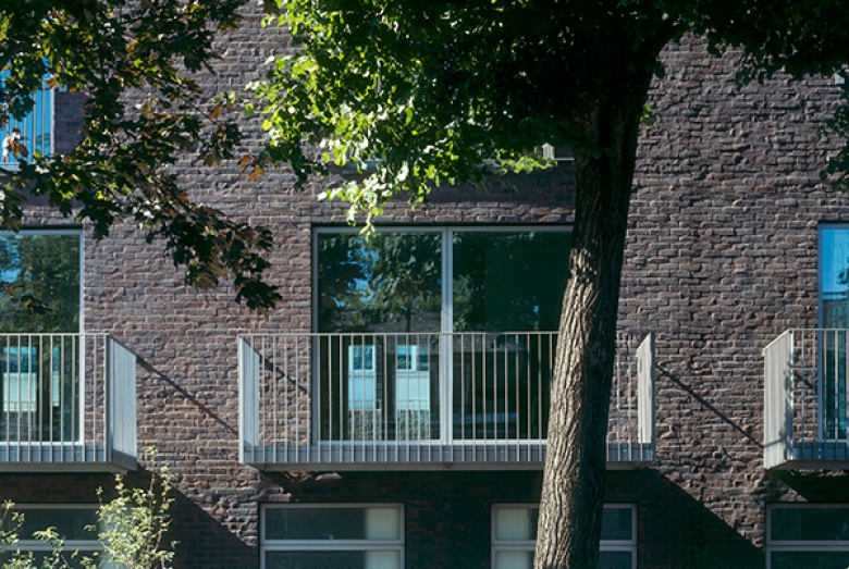 Vassall Road housing / Tony Fretton Architects Ltd