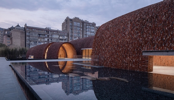 Jingdezhen Imperial Kiln Museum / Studio Zhu-Pei