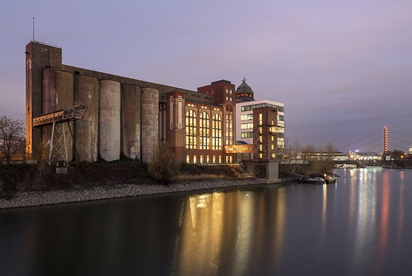 Plange Mühle Campus / ingenhoven architects