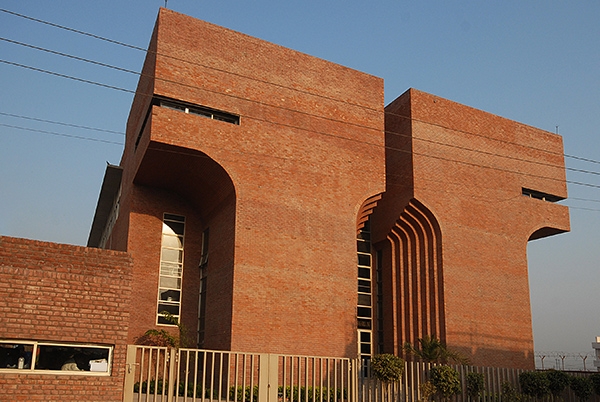 Tarun Tahiliani Design Headquarters / S.P.A Design