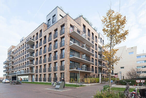 De Halve Maen apartament building / Mecanoo